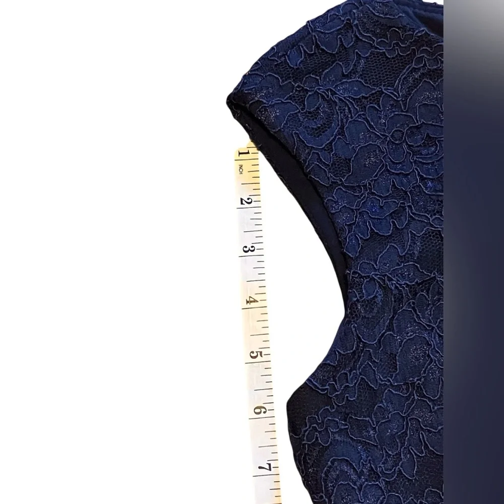 EUC LAUREN RALPH LAUREN Navy Lace Overlay Cap Sleeve Midi Sheath Dress Size 4 - Picture 14 of 14